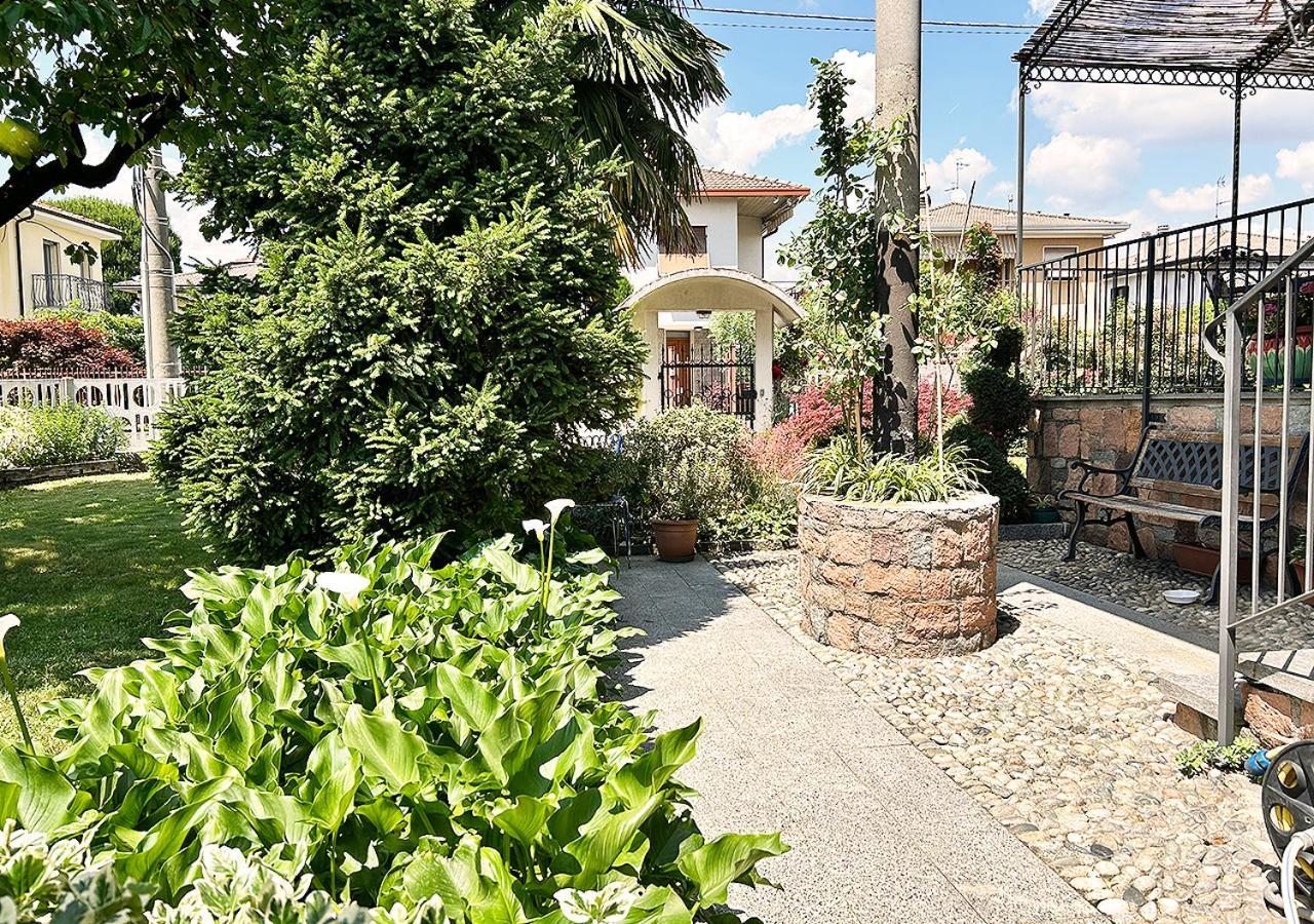 La Mansardina Venegono Superiore Exterior foto