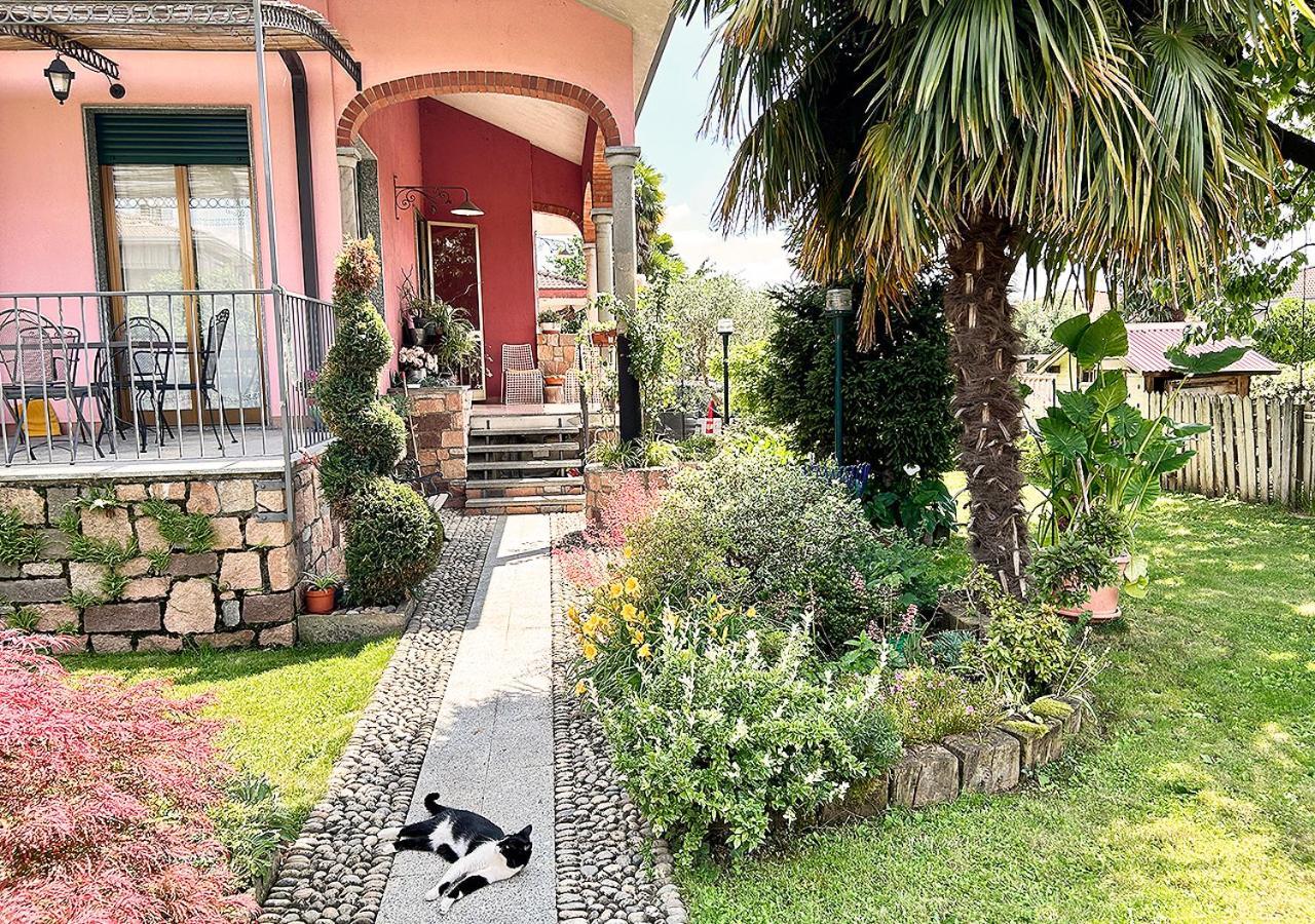 La Mansardina Venegono Superiore Exterior foto